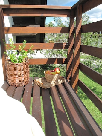 Suite, Kitchenette, Mountain View | Balcony. Guesthouse Bor