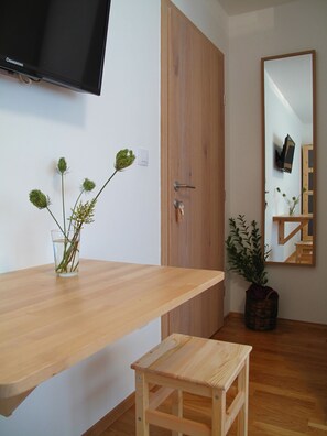 Habitación doble estándar, en el área del jardín | Vista desde la habitación