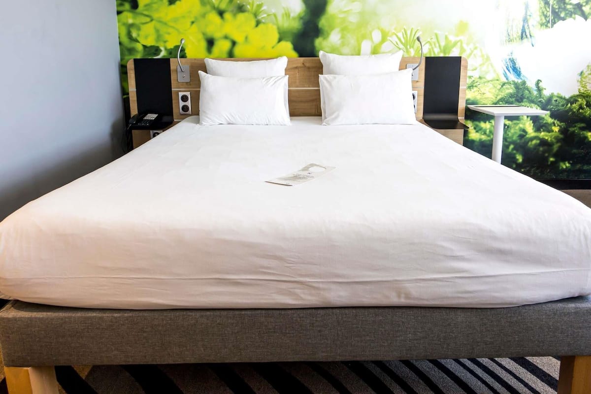 Ropa de cama hipoalergénica y minibar