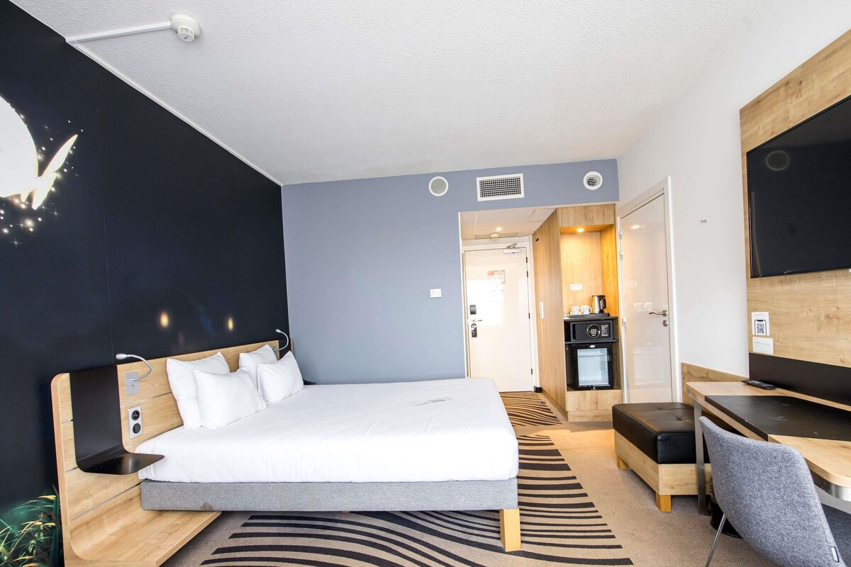 Ropa de cama hipoalergénica y minibar