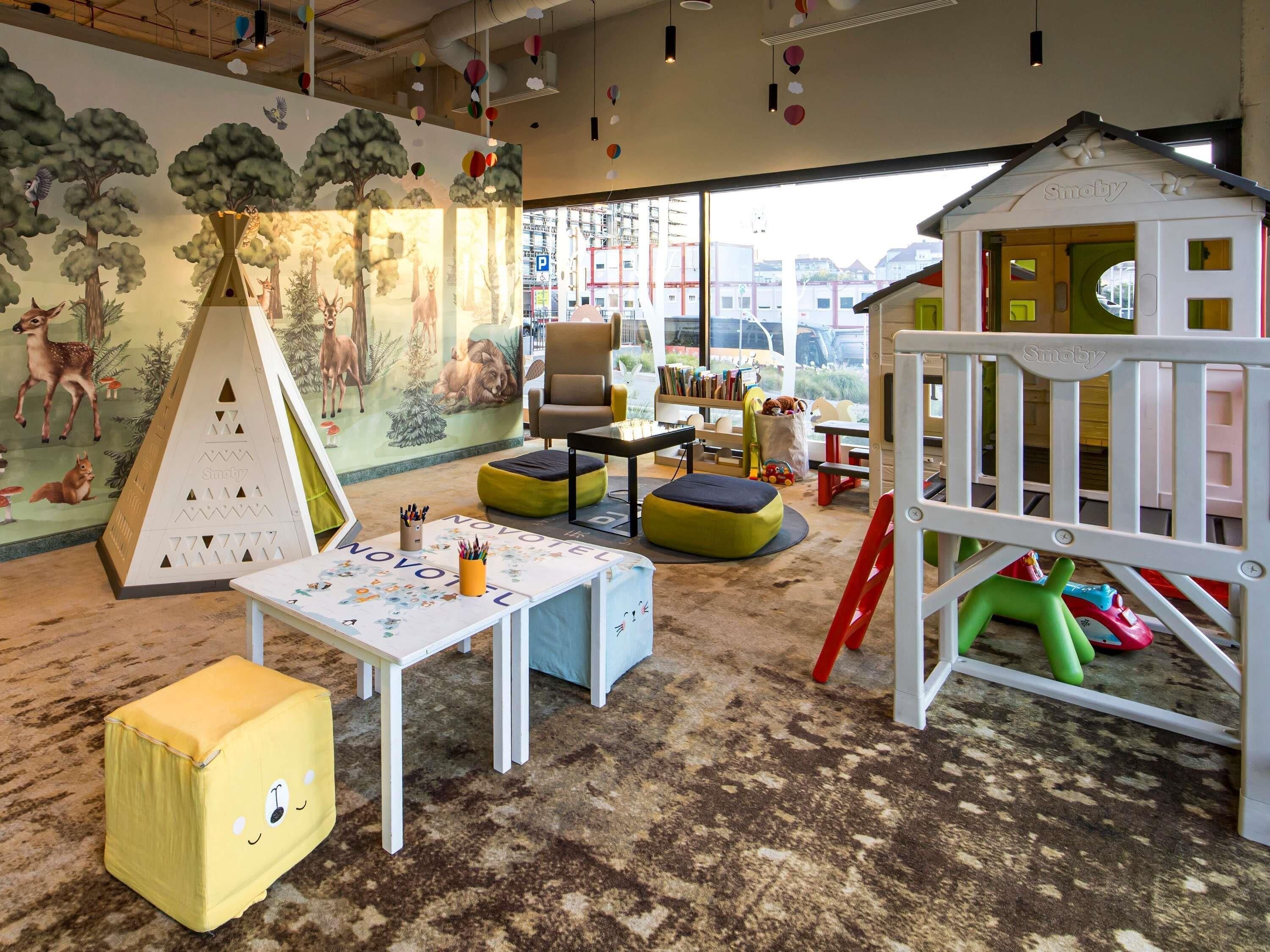 Children's play area - indoor