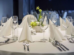Instal·lacions cobertes per a la celebració de casaments