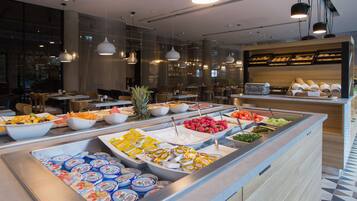 Café da manhã continental todos os dias (PLN 75 por pessoa)