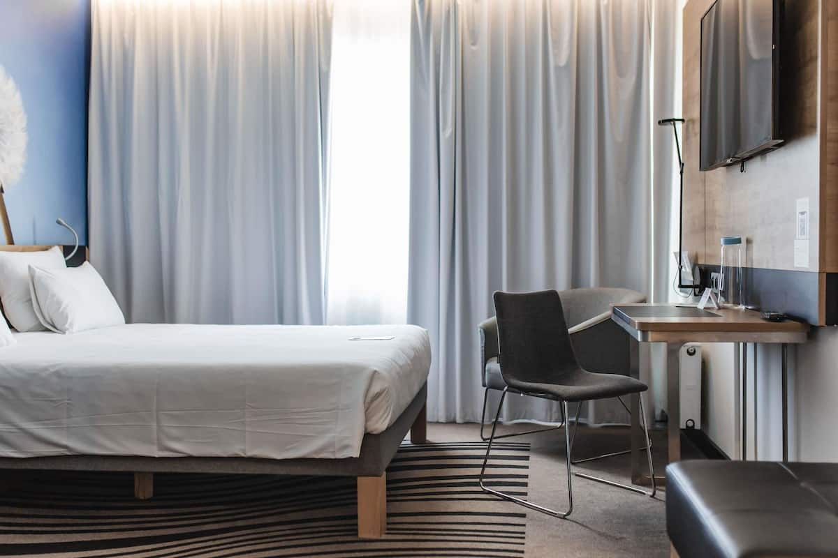 Superior Room, 1 Double Bed, Accessible