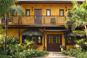 Entrada de la propiedad