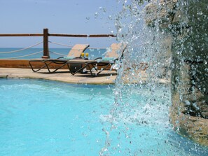 2 piscinas externas