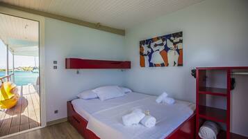 Premium Villa, 2 Bedrooms, Kitchen, Lagoon View | 2 bedrooms, premium bedding, individually decorated, soundproofing