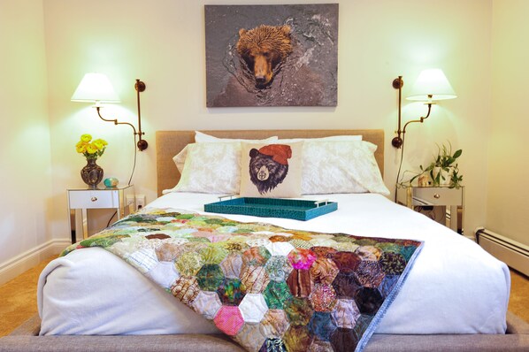 Suite Deluxe, 1 grand lit | Draps en coton égyptien, literie de qualité supérieure