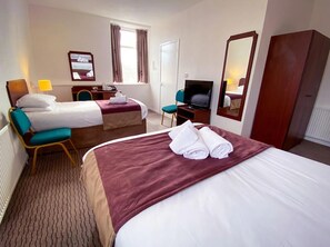 Standard Triple Room, Ensuite
