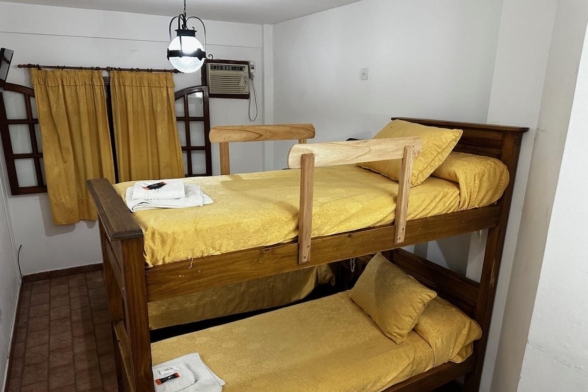 In-room safe, WiFi, bed sheets