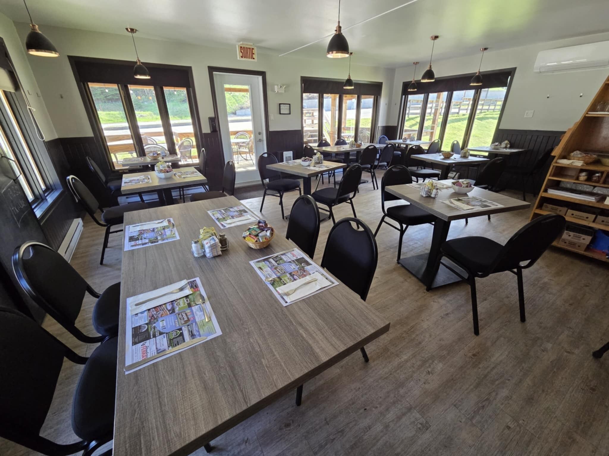 Breakfast, lunch, dinner served; local cuisine 