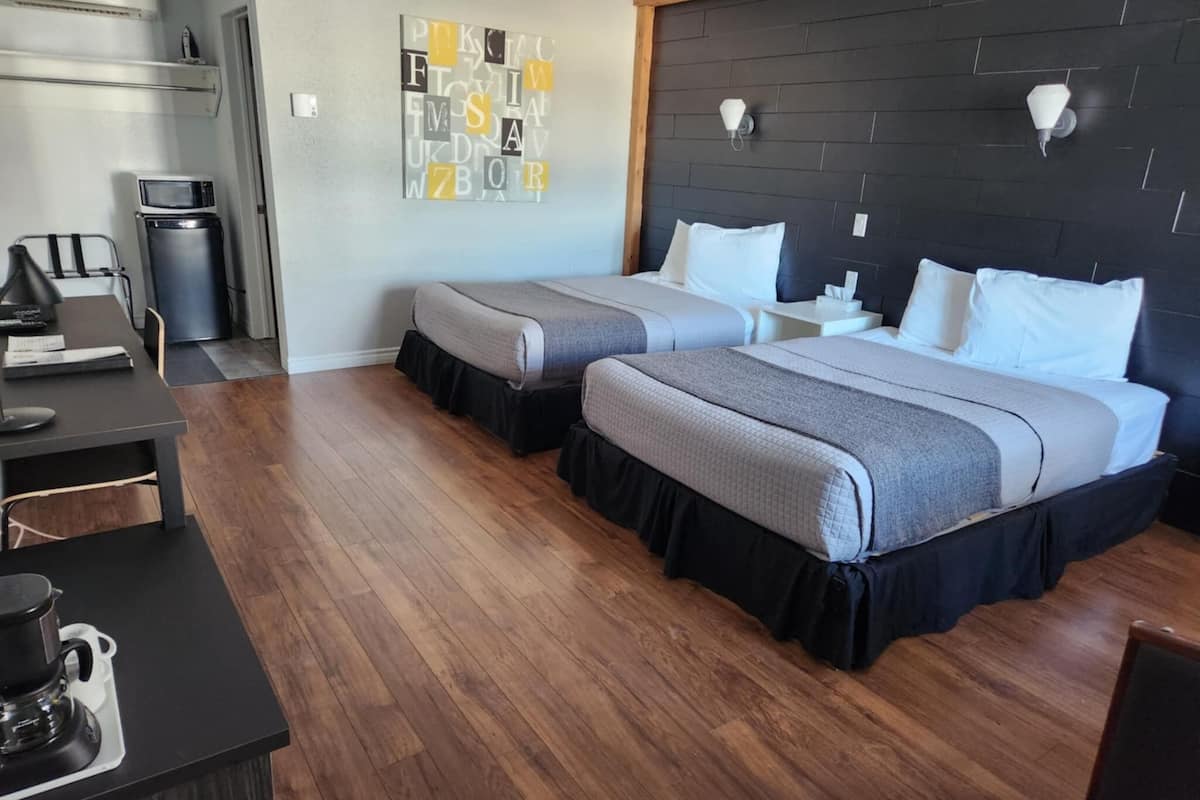 Standard Room, 2 Queen Beds