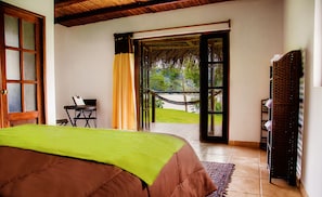 Tweepersoonskamer, balkon, uitzicht op meer | Kameruitzicht