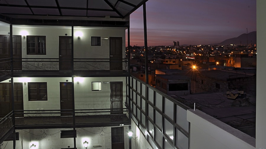 Hoteles Riviera - Mansión