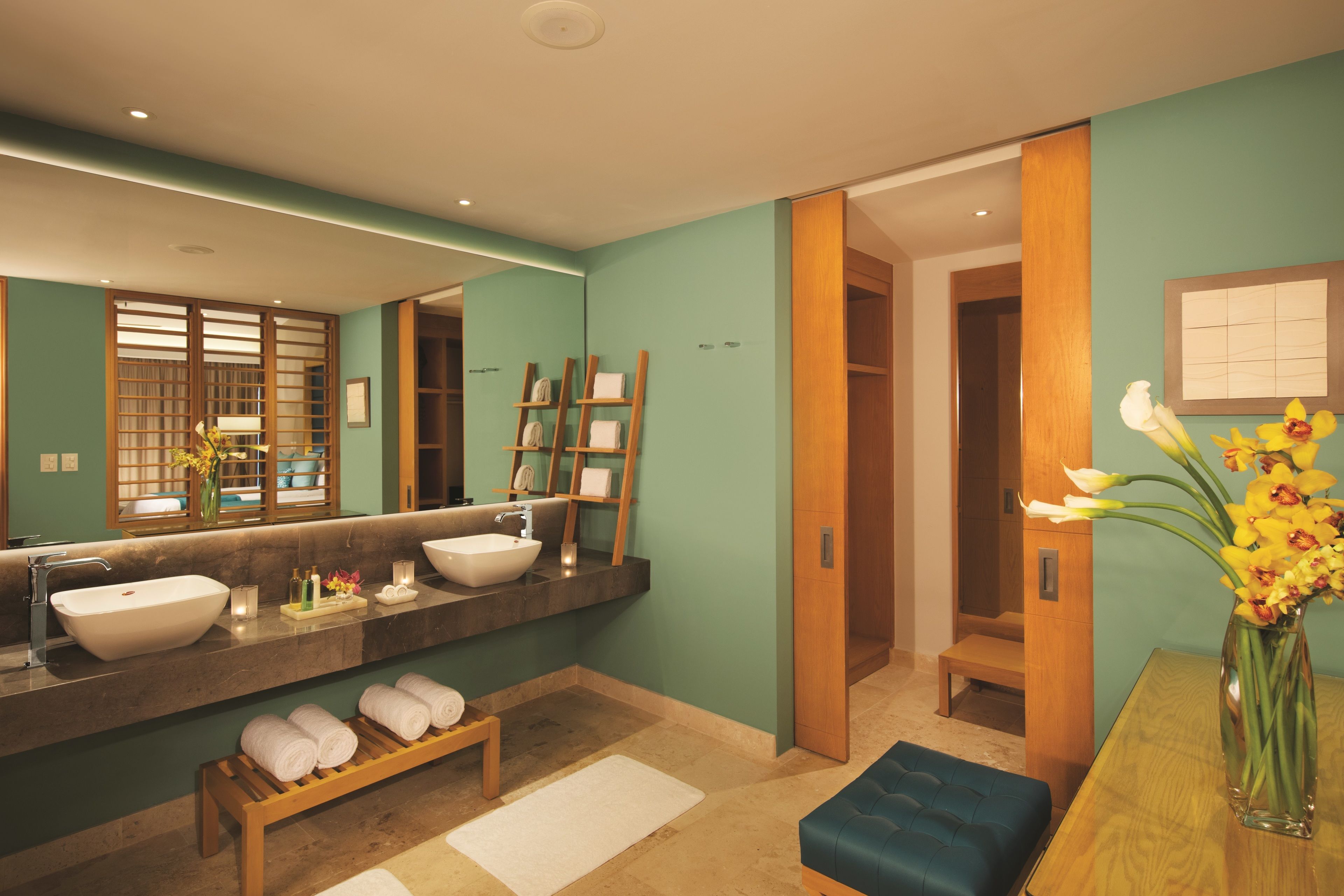 Free toiletries, hair dryer, bathrobes, slippers