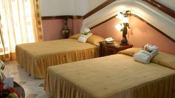In-room safe, free WiFi, bed sheets