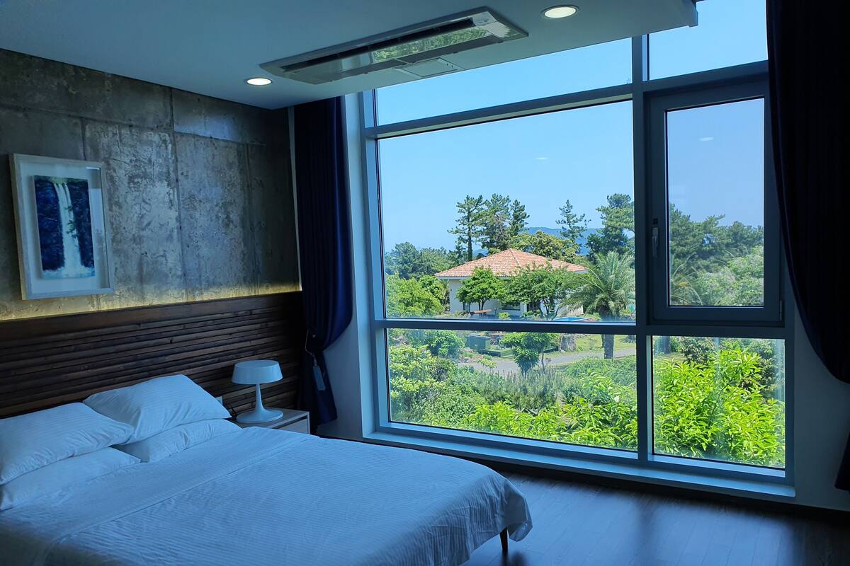 Blue (Boutique Stay)