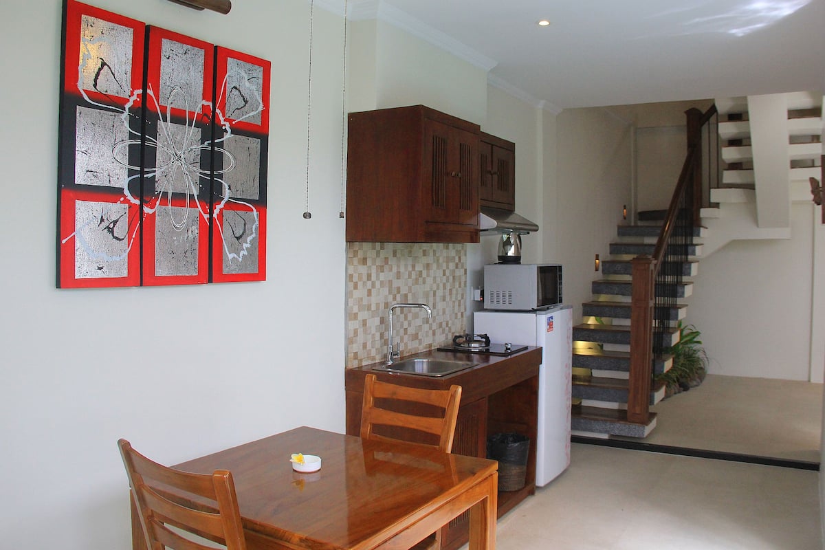 Villa, 1 chambre, vue piscine | Restauration dans la chambre