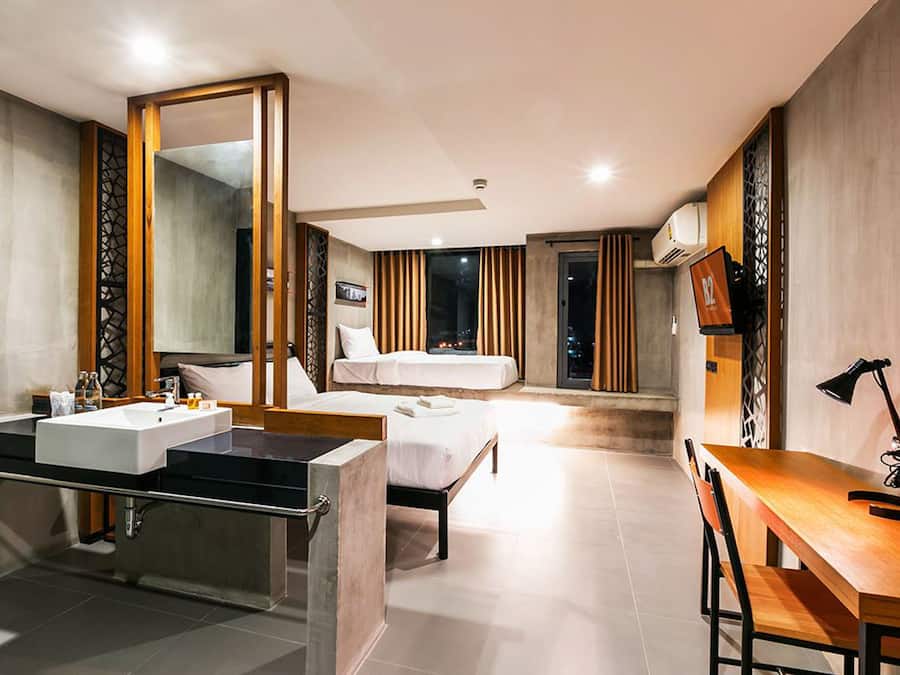 Deluxe Triple Room | Desk, free WiFi, bed sheets