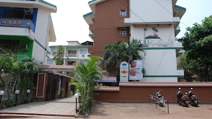 Unclassified image, 3 of 26, button - Prazeres Resorts (Candolim)
