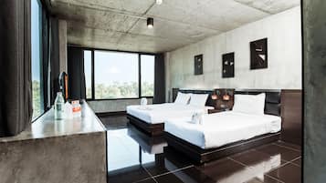 Deluxe Triple Room | Cortinas blackout, wifi gratis y ropa de cama