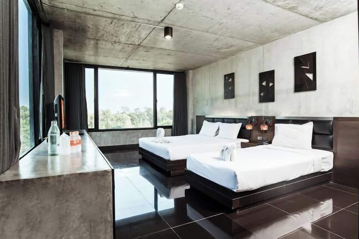 Blackout curtains, free WiFi, bed sheets
