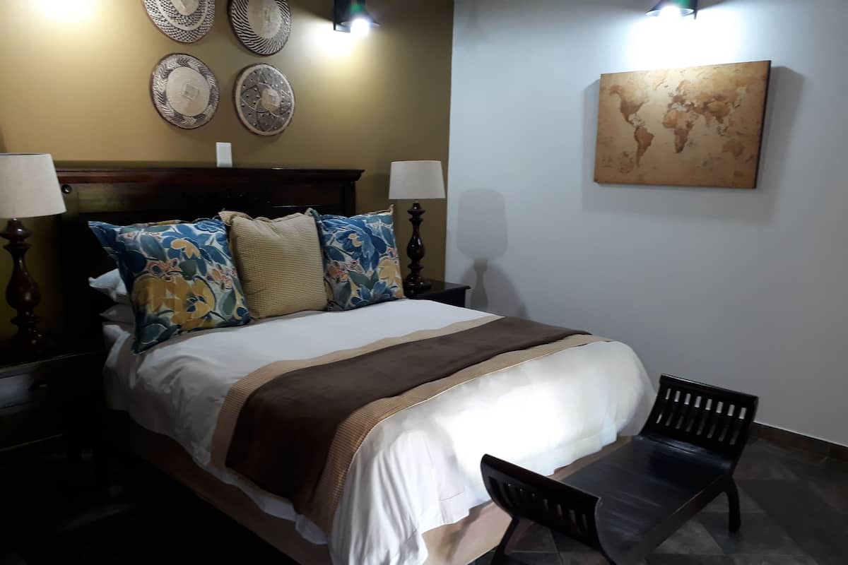 Luxury Tek Büyük Yataklı Oda | 1 yatak odası, kaliteli yatak takımı, kuştüyü yorgan