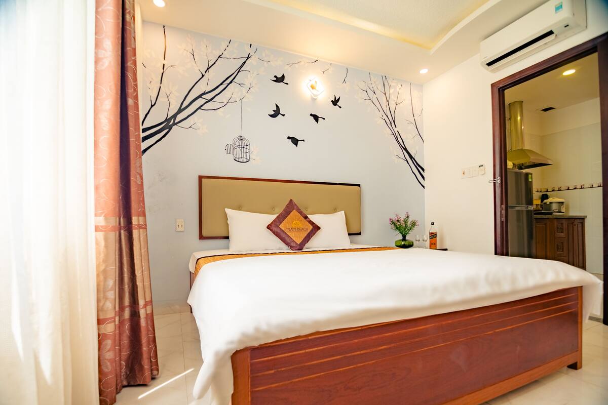 Basic Apartment, 1 Bedroom | 1 bedroom, minibar, in-room safe, soundproofing