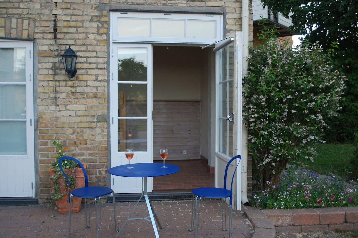 Economy Twin Room | Terrace/patio