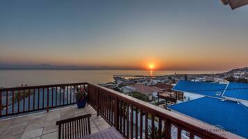 Superior Suite, Multiple Beds, Balcony, Ocean View | Terrace/patio