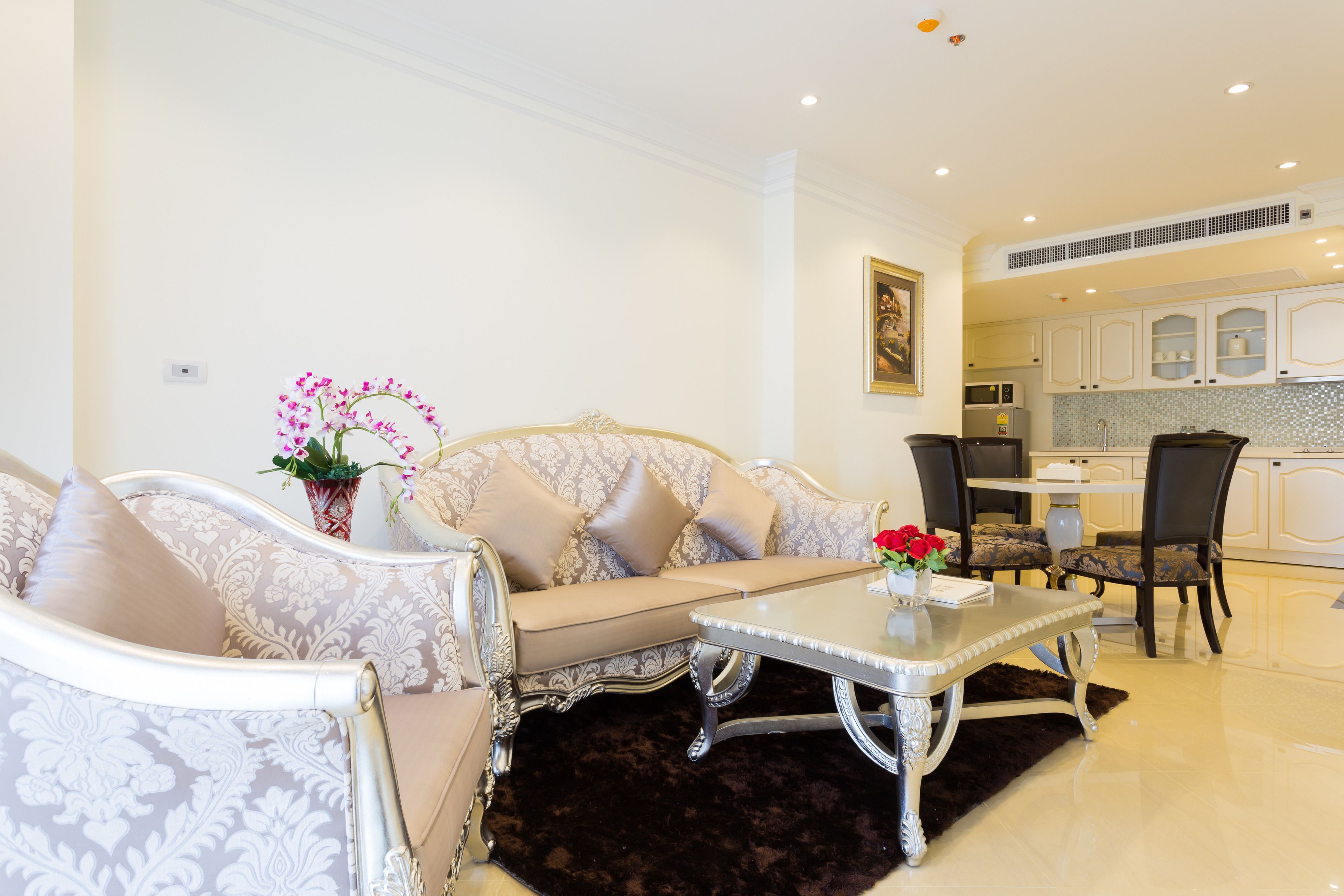 family suite, 2 bedrooms, city view | living area | 40-inch lcd tv with cable channels, tv, dvd player