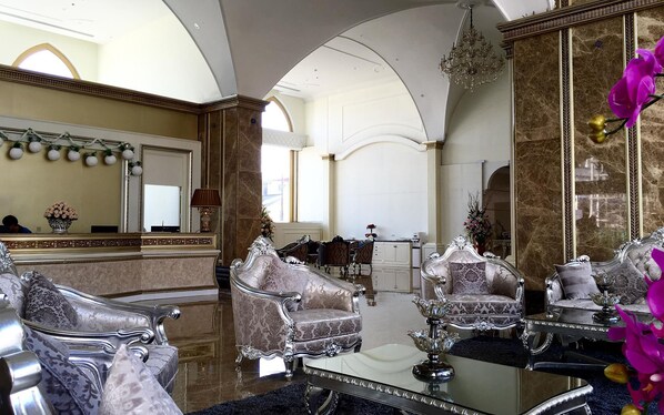 Sala de estar en el lobby