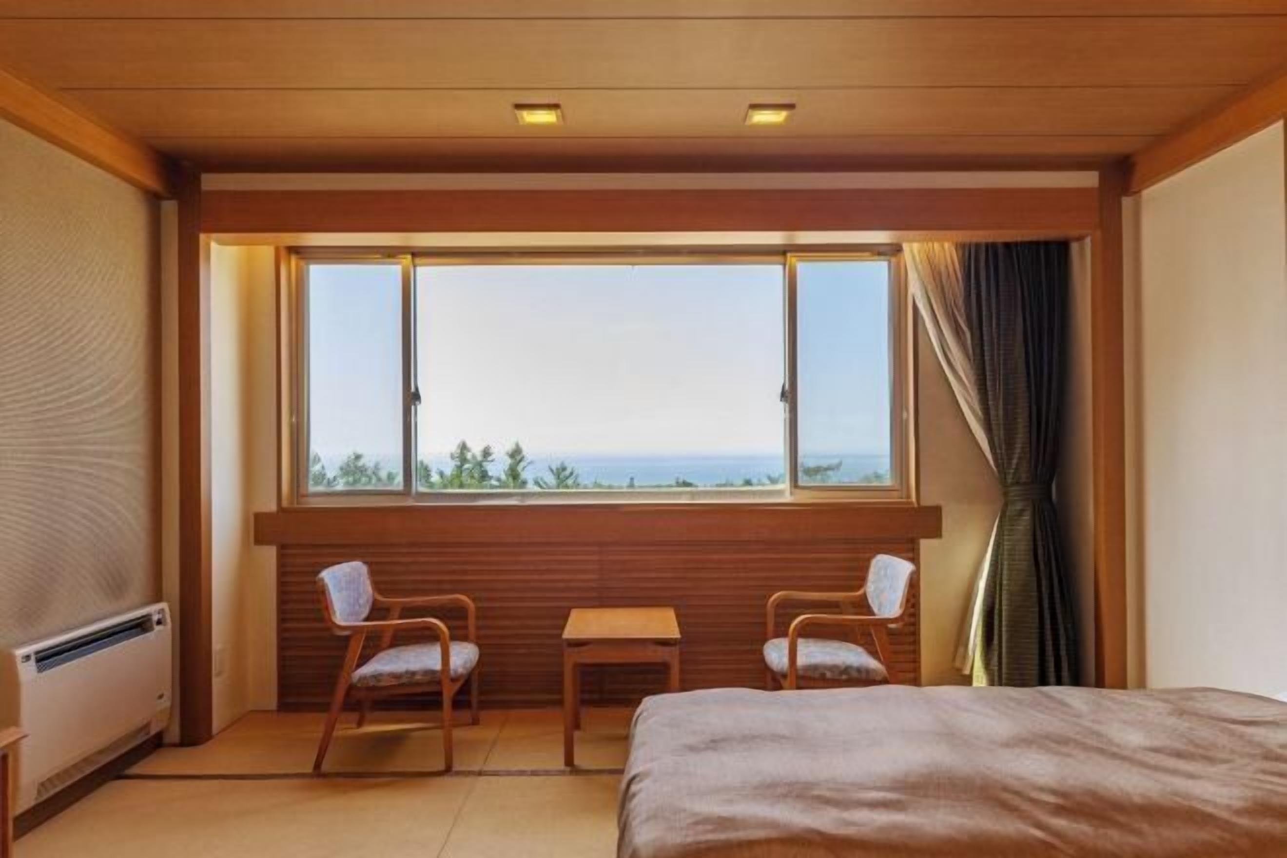 In-room safe, desk, free WiFi, bed sheets
