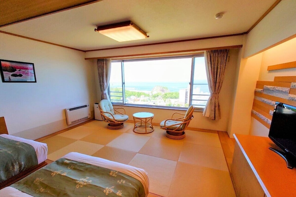 Traditionele Twin kamer, niet-roken (Japanese Style, West Wing) | 1 slaapkamer, een kluis op de kamer, een bureau, gratis wifi