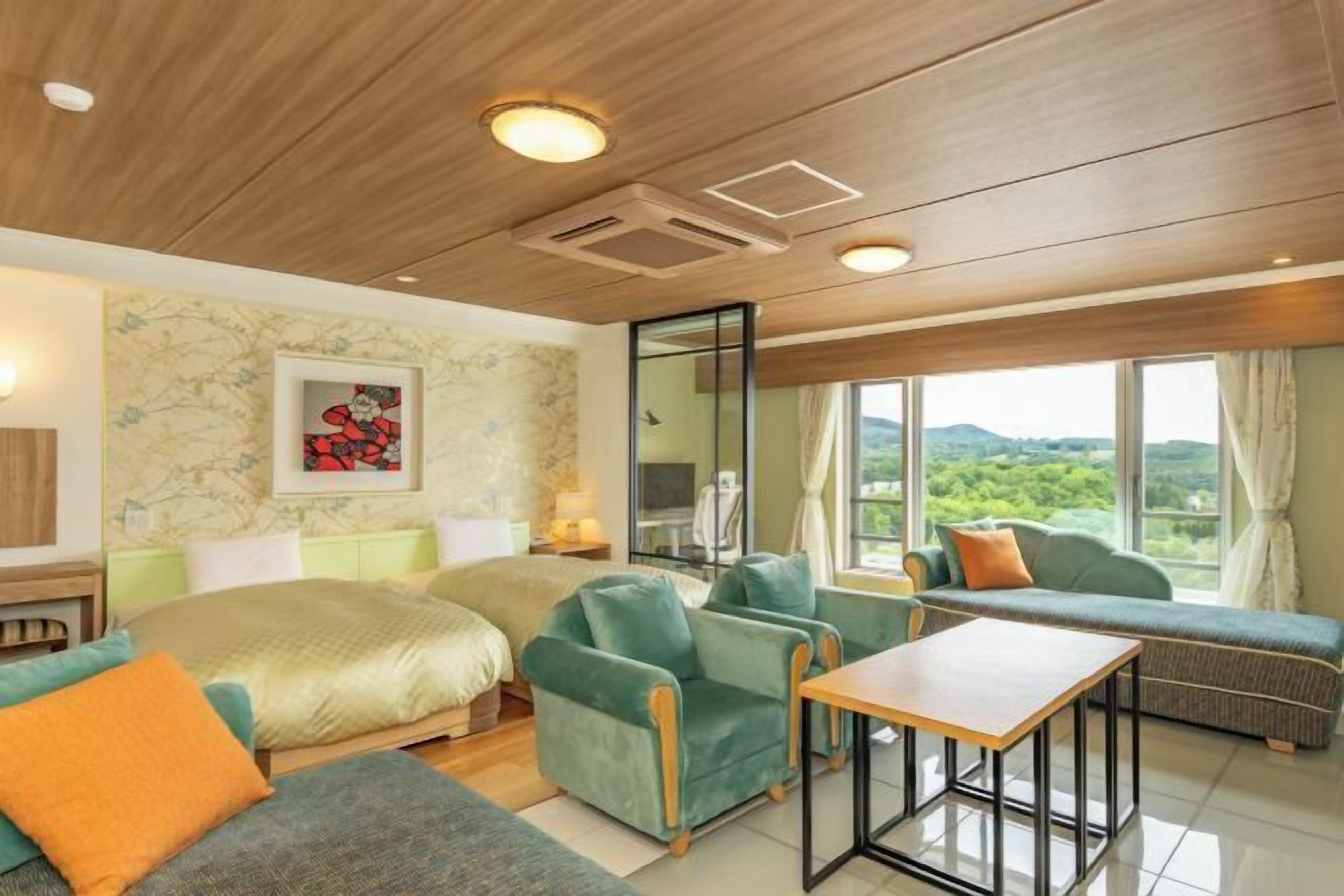 In-room safe, desk, free WiFi, bed sheets