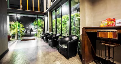 B2 Lampang City Boutique & Budget Hotel