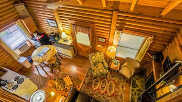 Cabin | Living area | 32-inch flat-screen TV with cable channels, TV
