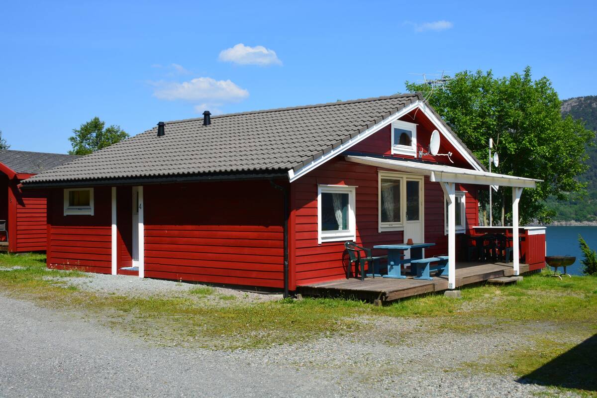 Comfort-Ferienhütte, 3 Schlafzimmer, Terrasse, Meerblick (incl. Cleaning-Fee per stay)