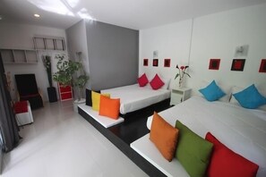 Desk, blackout curtains, free WiFi