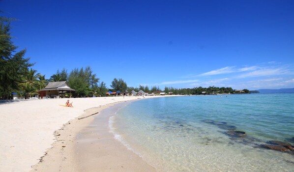 Beach nearby - Phangan Cove (Ko Pha-ngan)