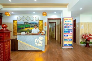 Reception - White Cloud Homestay (Da Nang)