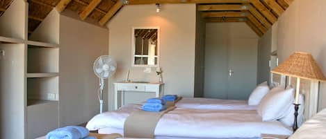 Free cribs/infant beds, rollaway beds, WiFi