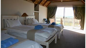 Luxury Loft 2 | Free cots/infant beds, rollaway beds, WiFi