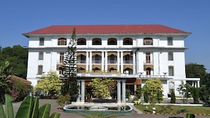 Front of property - Yuzana Garden Hotel (Yangon)