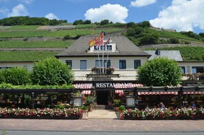 Exterior - Hotel Unter den Linden (Ruedesheim am Rhein)
