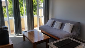 Comfort Apartment, 2 Bedrooms (Mutual) | Interior - Bradclin @ Mutual (Cape Town)