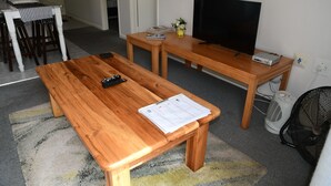 Comfort Apartment, 2 Bedrooms (Mutual) | Television - Bradclin @ Mutual (Cape Town)
