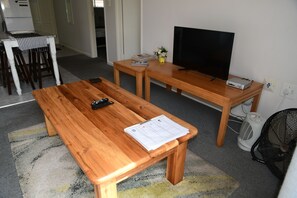 Comfort Apartment, 2 Bedrooms (Mutual) | Television - Bradclin @ Mutual (Cape Town)