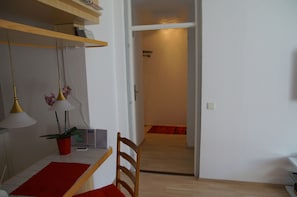 Executive-Apartment, 1 Schlafzimmer, Balkon, Bergblick | Zimmerausstattung