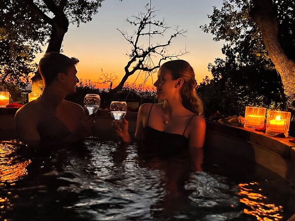 Baignoire à remous extérieure